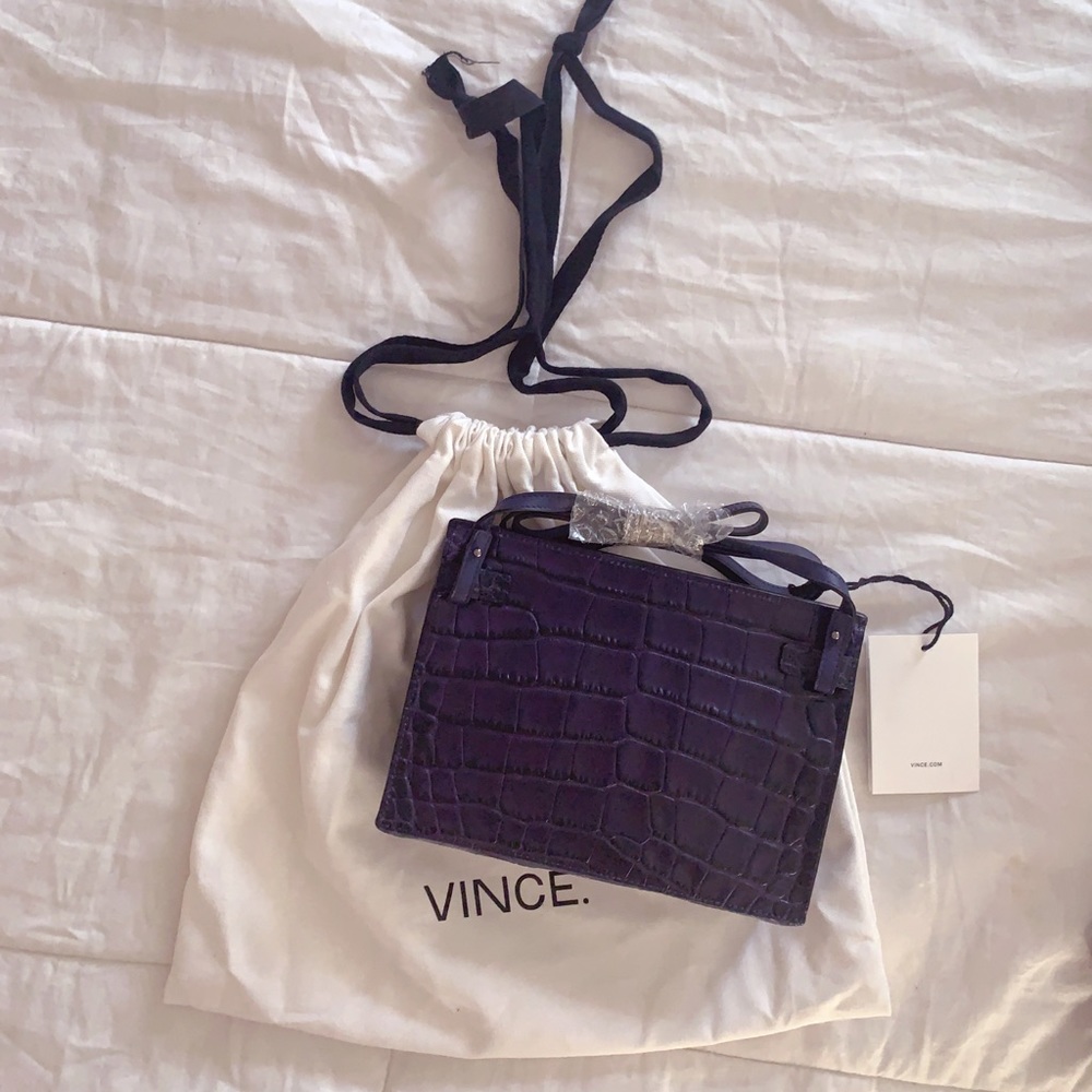 Vince Signatue V crocodile embossed leather purse with dust bag - Picture 3 of 8